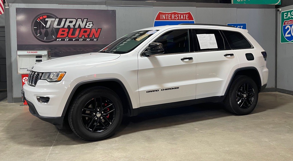 2017 Jeep Grand Cherokee Image 3