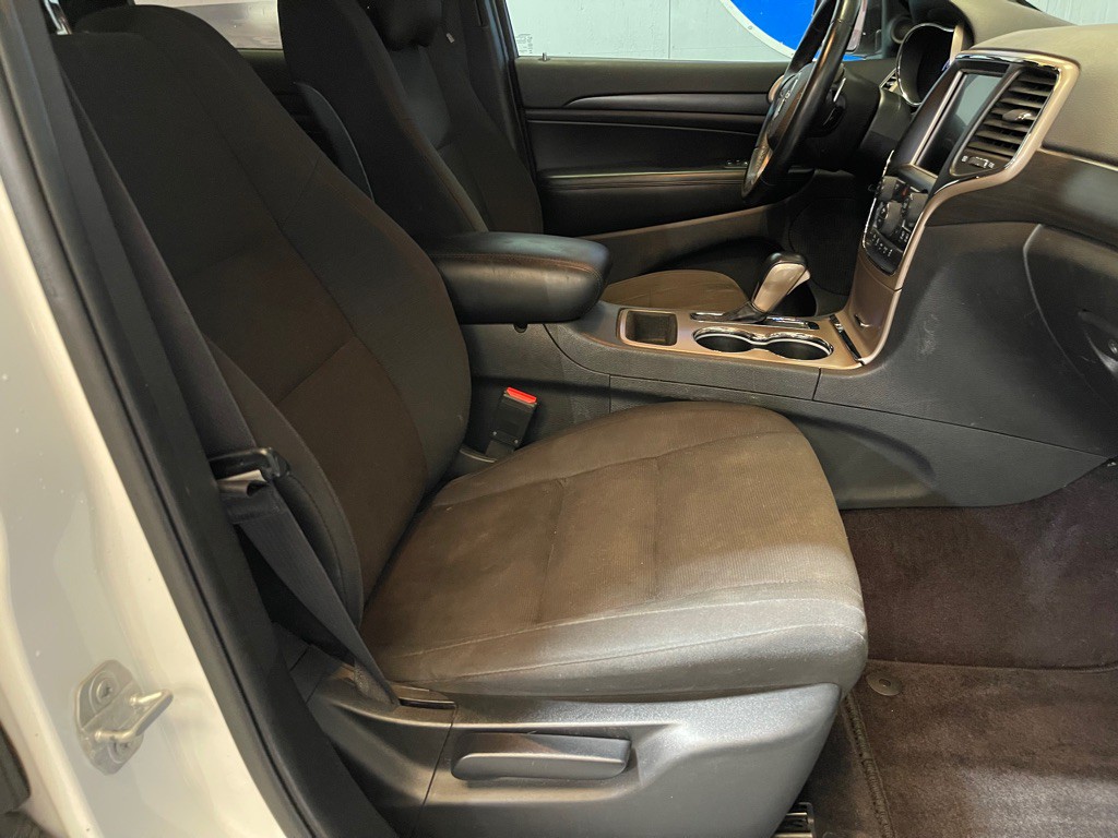 2017 Jeep Grand Cherokee Image 17