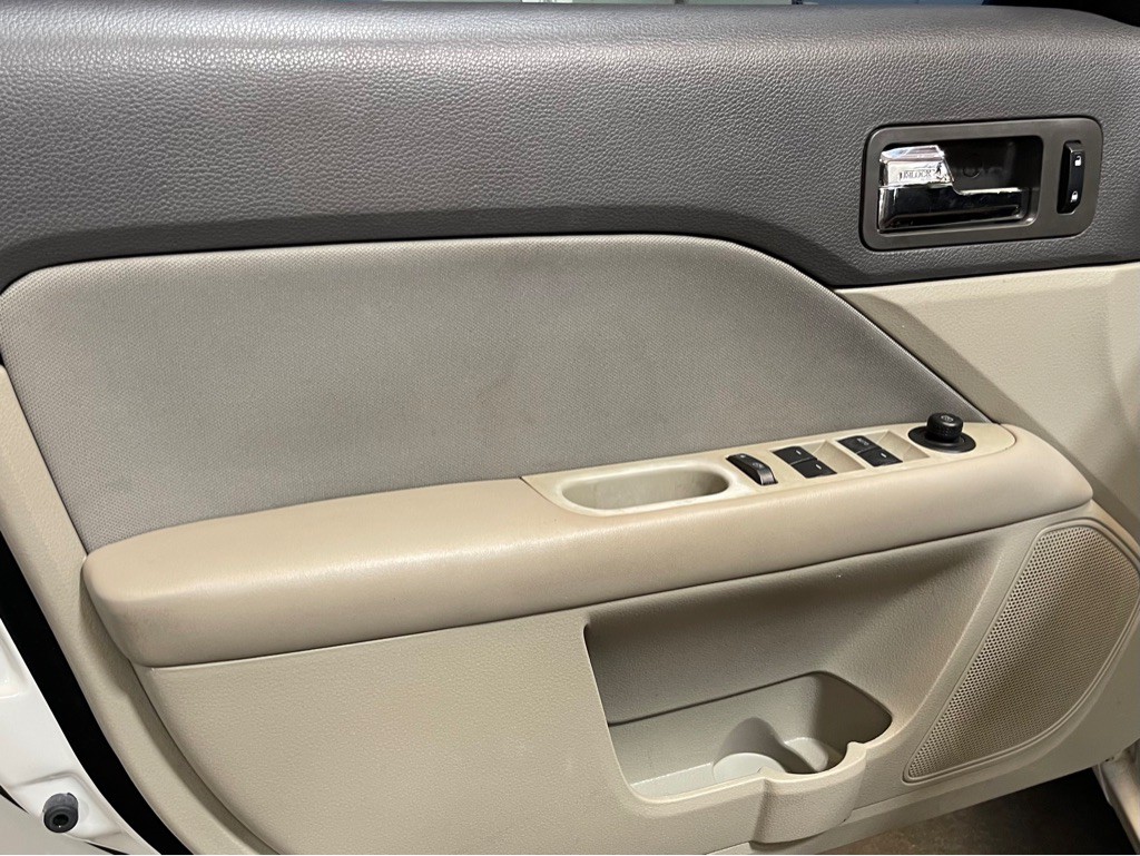 2012 Ford Fusion Image 9