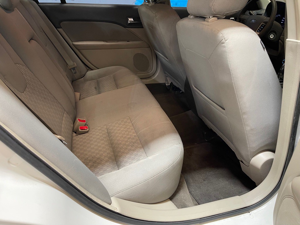 2012 Ford Fusion Image 19