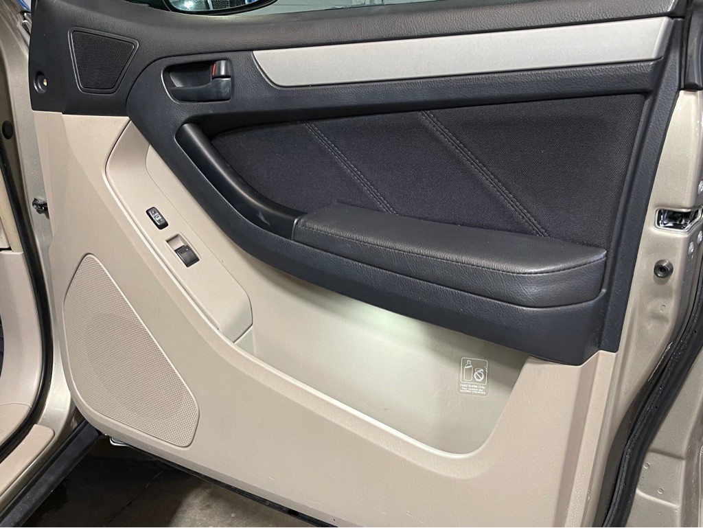 2008 Toyota 4Runner Image 16