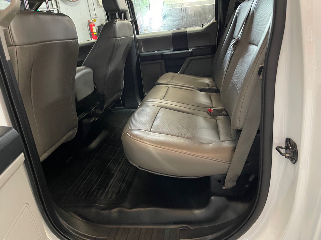 2015 Ford F-150 Image 17