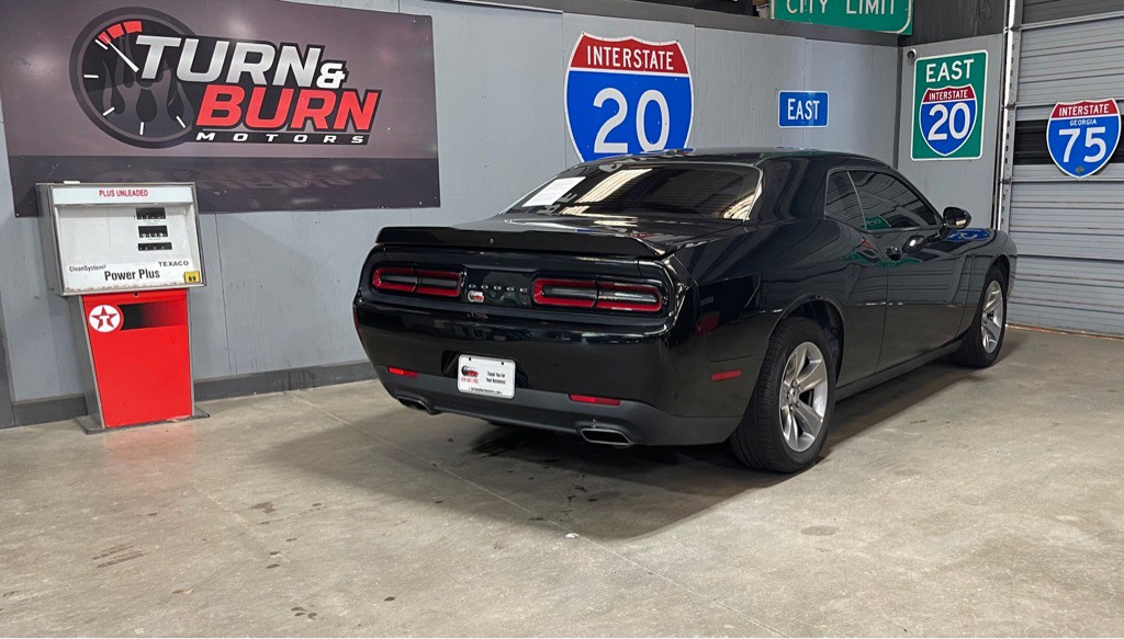 2018 Dodge Challenger Image 4