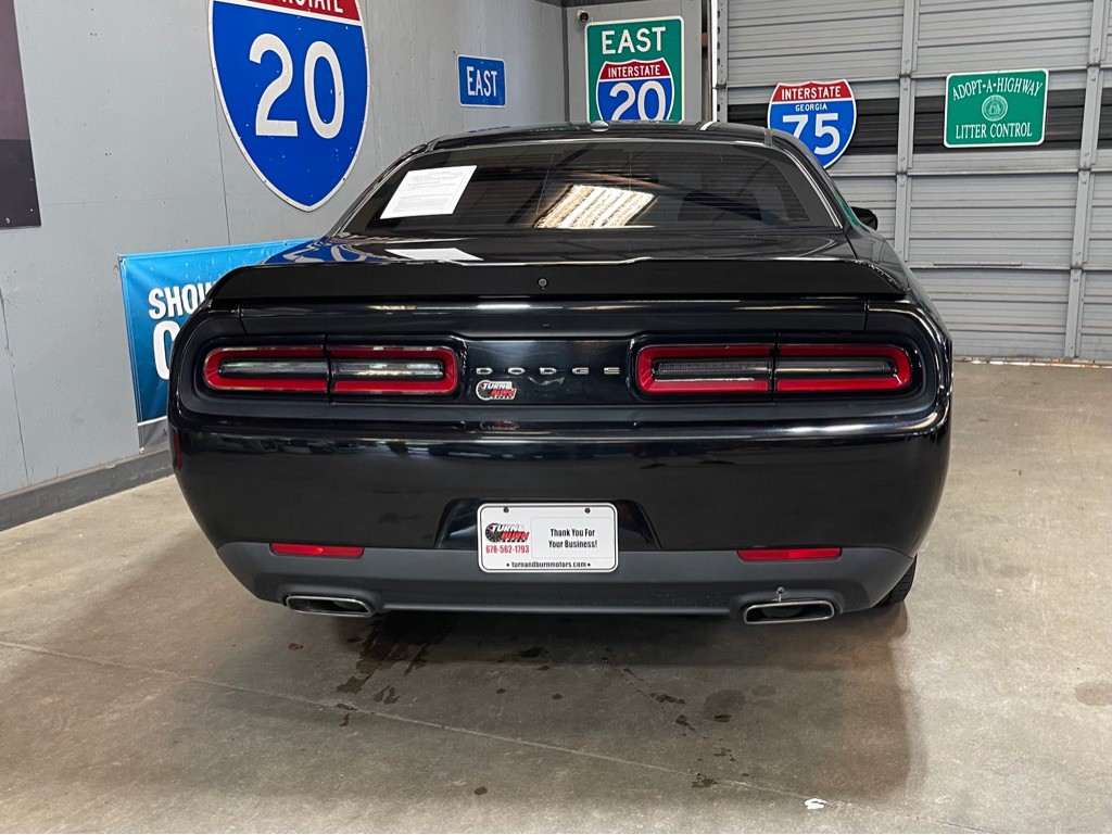 2018 Dodge Challenger Image 6