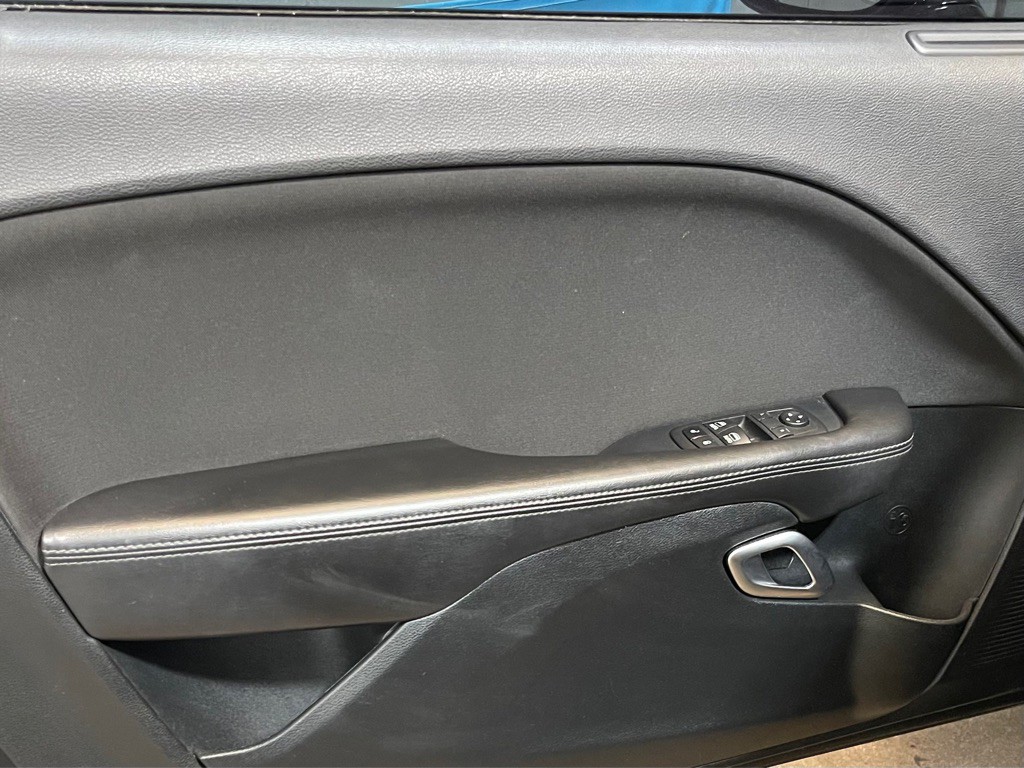 2018 Dodge Challenger Image 9
