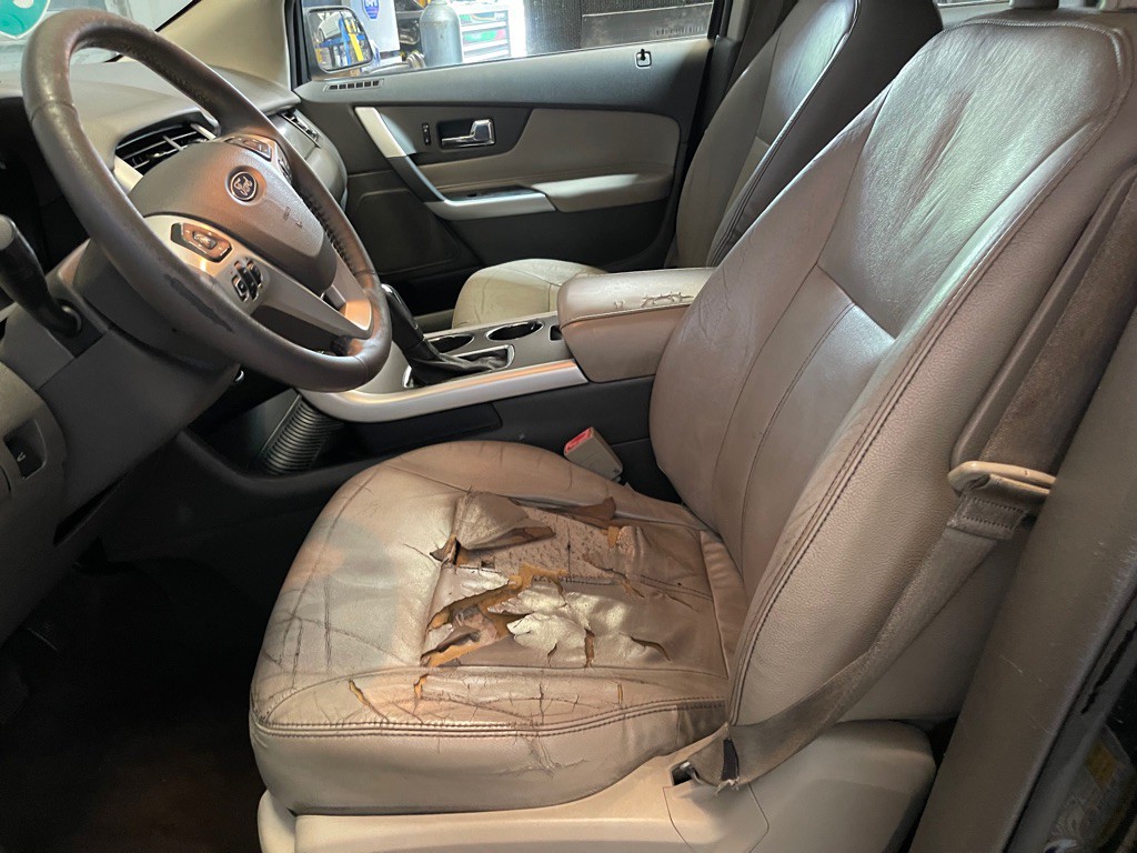 2013 Ford Edge Image 9