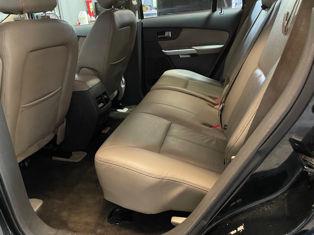 2013 Ford Edge Image 17