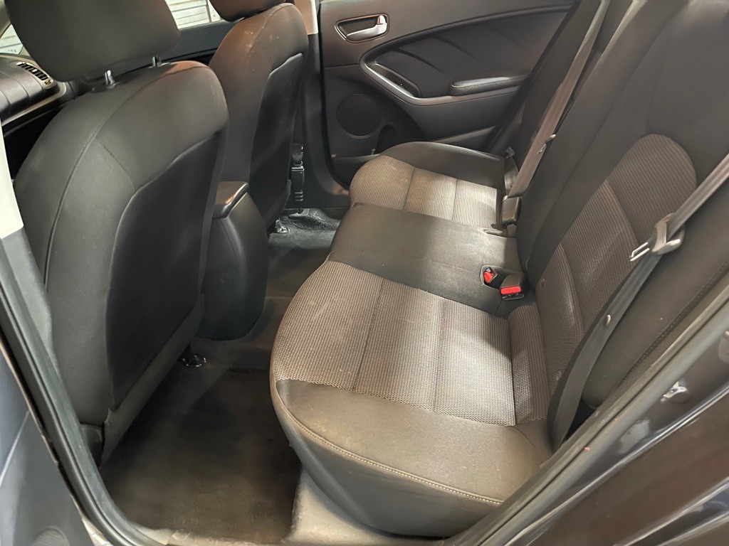2018 Kia Forte Image 18