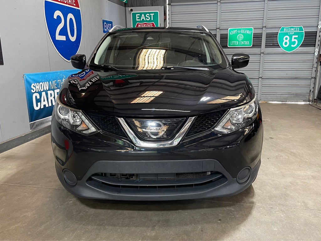 2019 Nissan Rogue Image 2