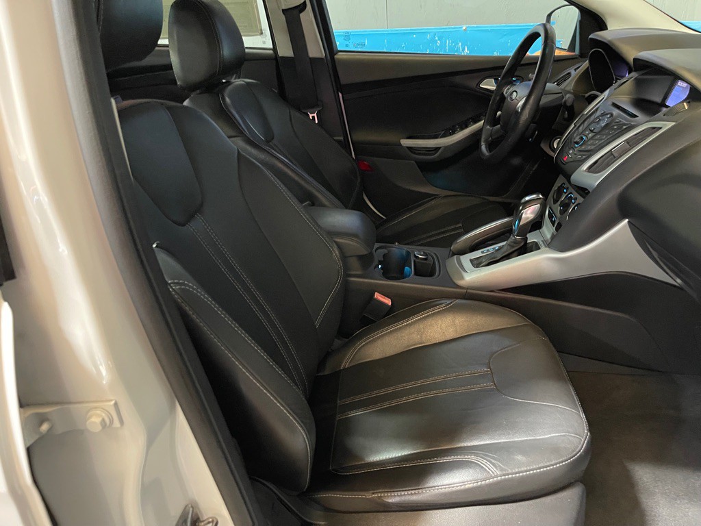 2013 Ford Focus Image 17