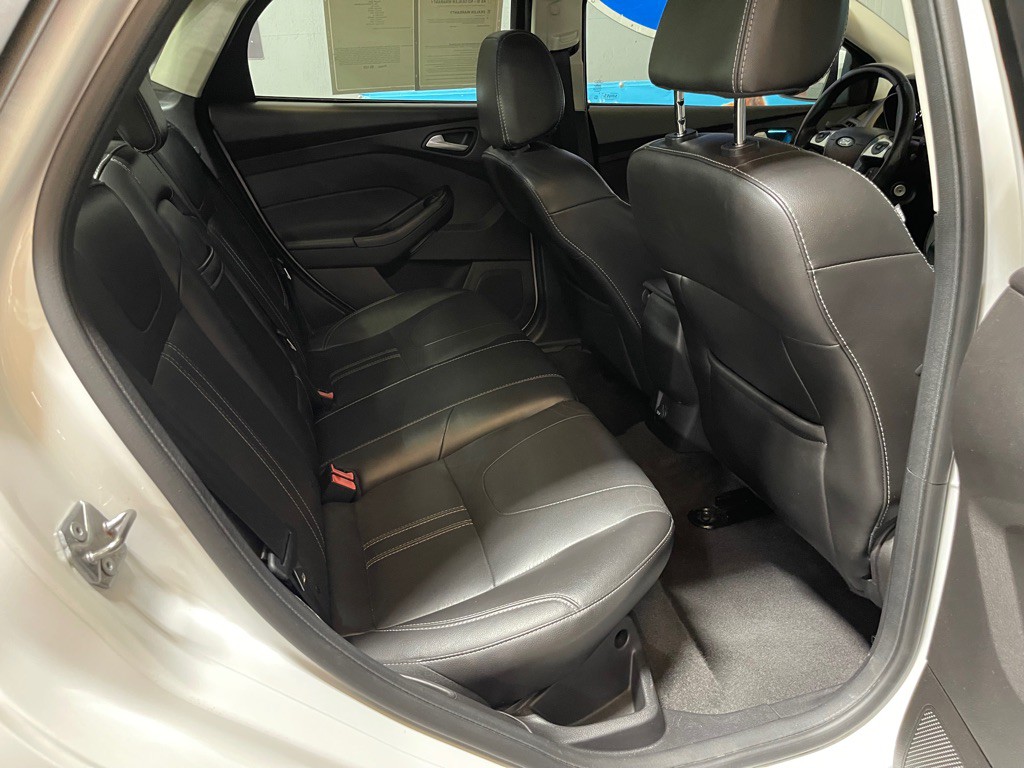 2013 Ford Focus Image 19