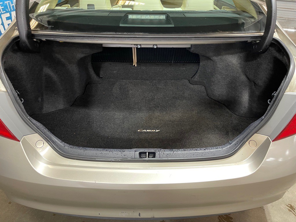 2015 Toyota Camry Image 7