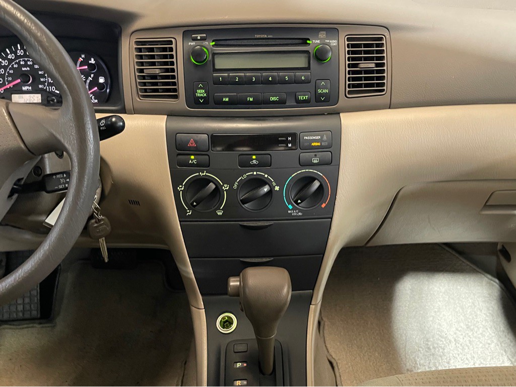 2005 Toyota Corolla Image 11