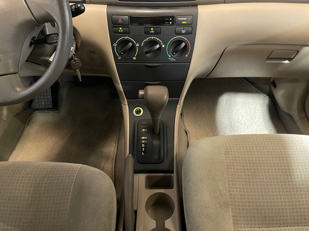 2005 Toyota Corolla Image 12
