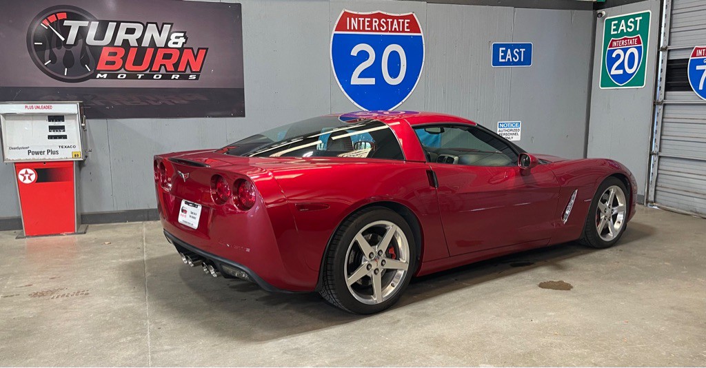 2005 Chevrolet Corvette Image 5