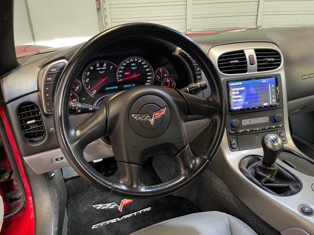 2005 Chevrolet Corvette Image 12