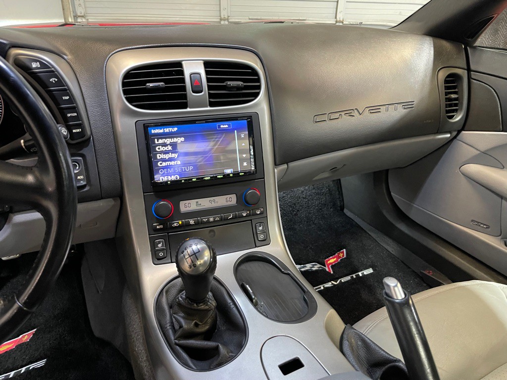 2005 Chevrolet Corvette Image 13