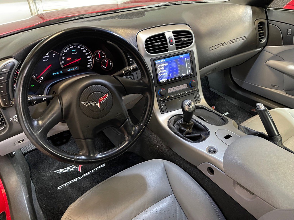 2005 Chevrolet Corvette Image 14
