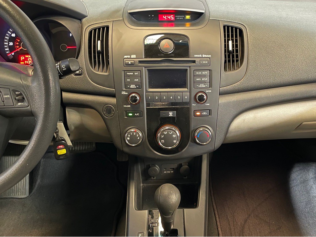2010 Kia Forte Image 13