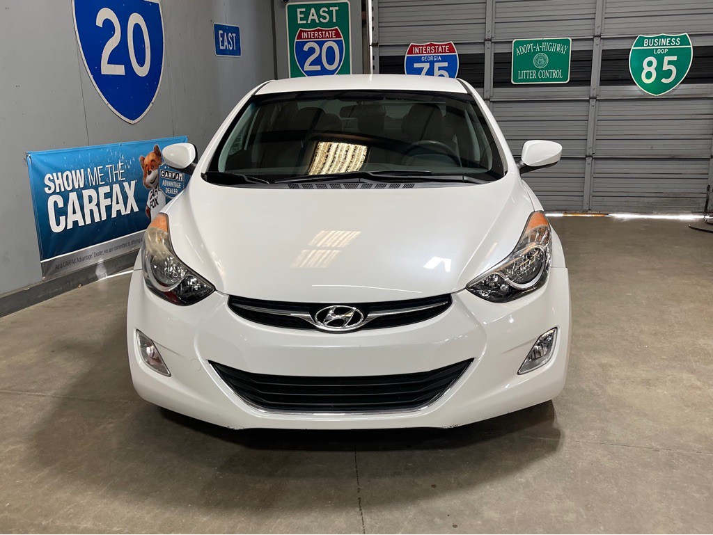 2013 Hyundai Elantra Image 2