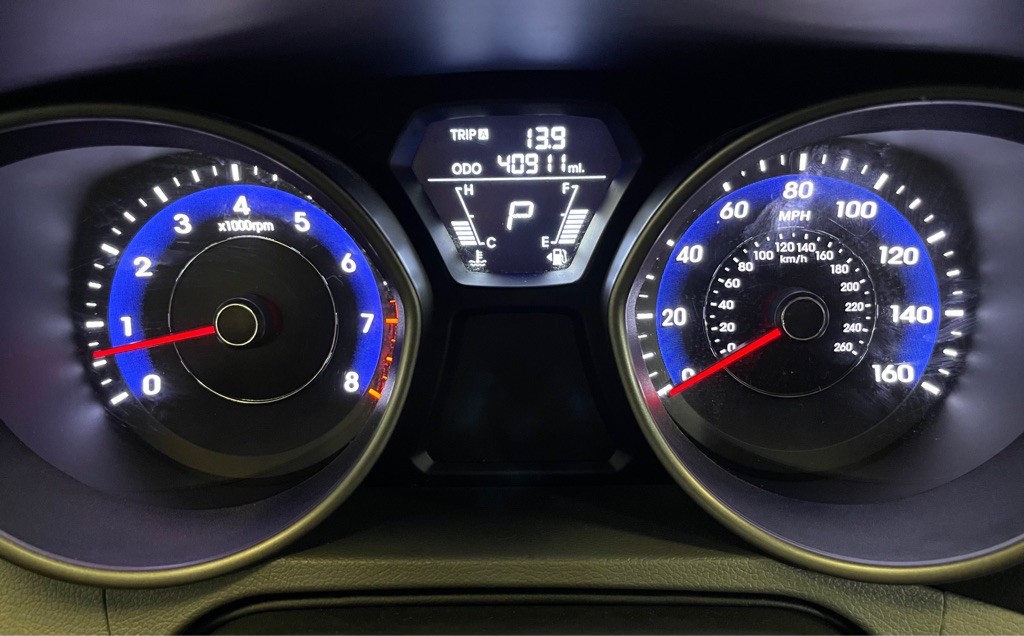 2013 Hyundai Elantra Image 11