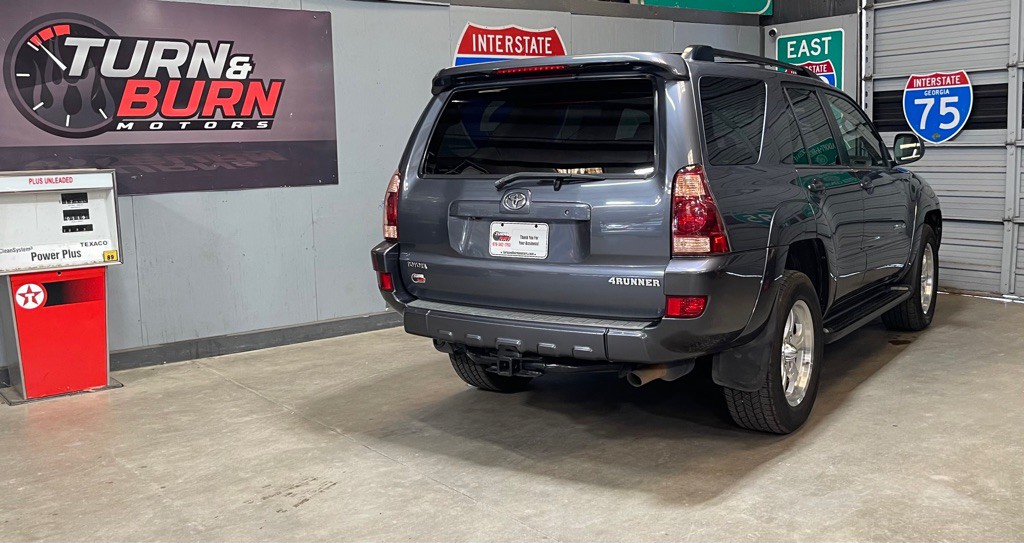 2005 Toyota 4Runner Image 4