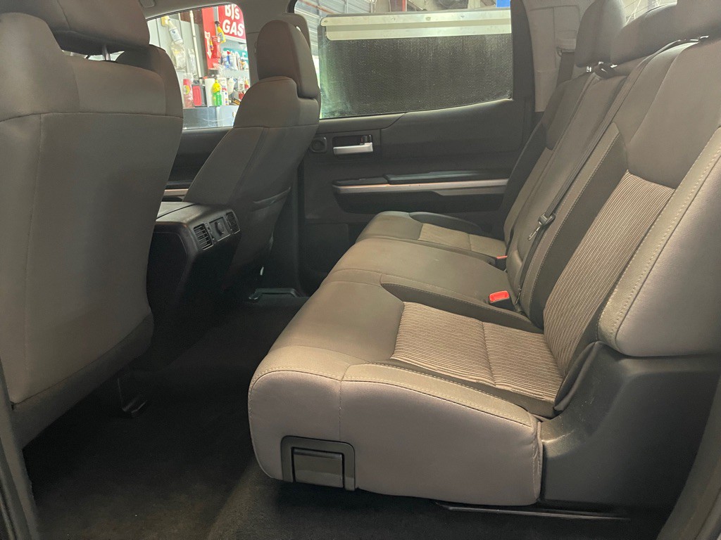 2017 Toyota Tundra Image 18