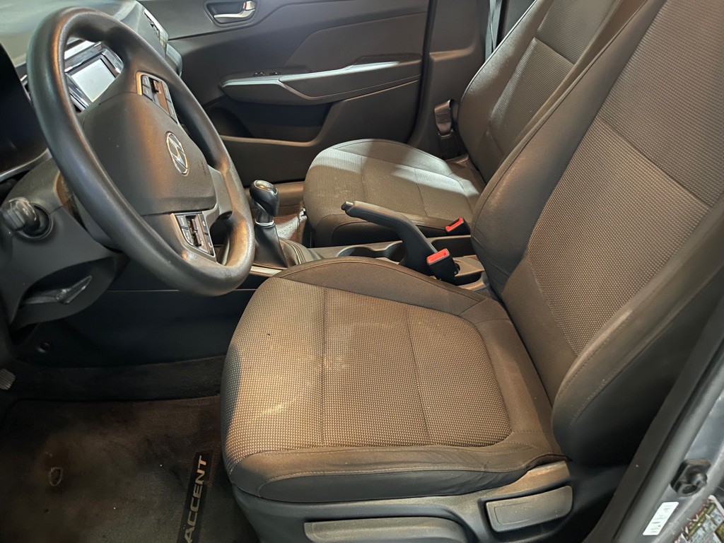 2018 Hyundai Accent Image 10