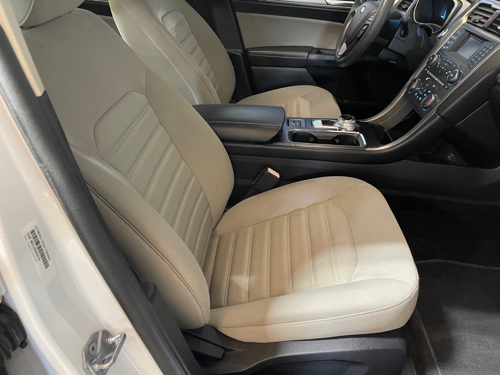 2018 Ford Fusion Image 17