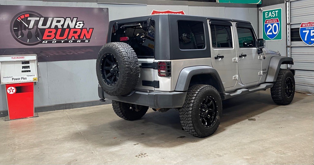 2010 Jeep Wrangler Unlimited Image 5