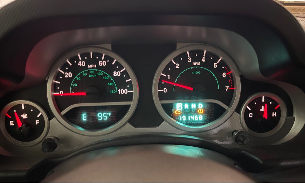 2010 Jeep Wrangler Unlimited Image 11