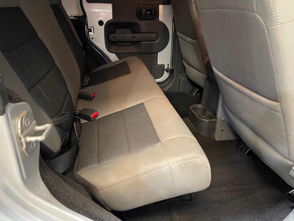2010 Jeep Wrangler Unlimited Image 19