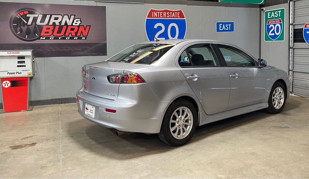 2012 Mitsubishi Lancer Image 5