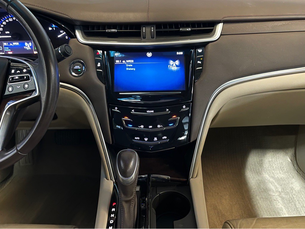 2014 Cadillac XTS Image 13