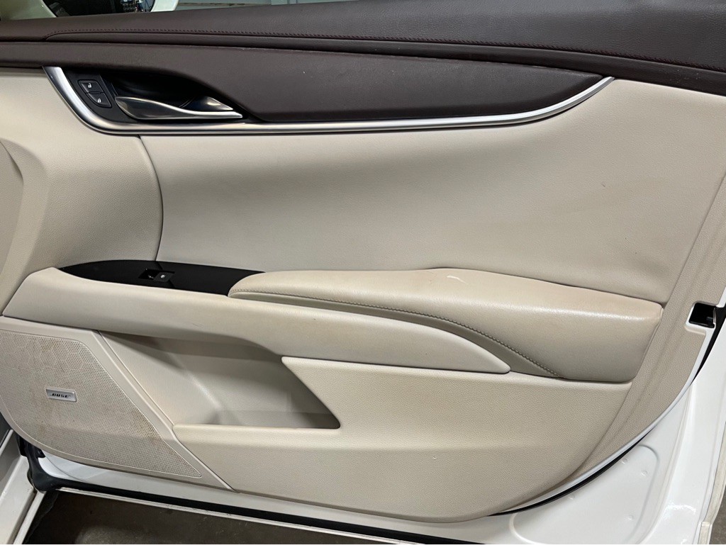 2014 Cadillac XTS Image 16
