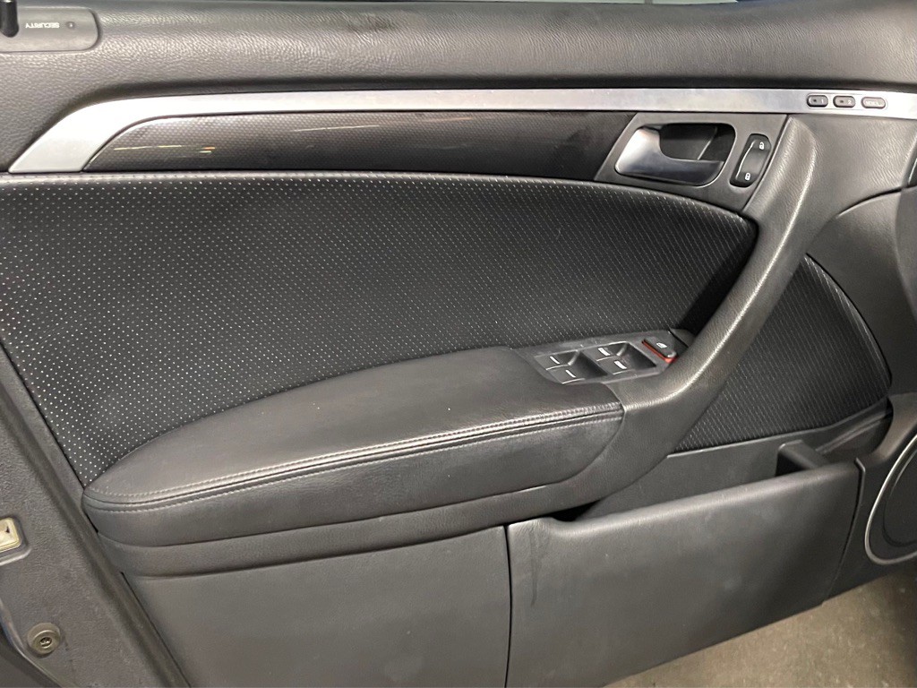2005 Acura TL Image 9