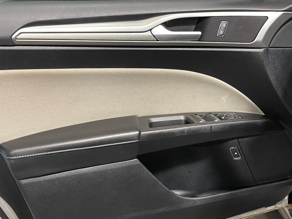 2018 Ford Fusion Image 9