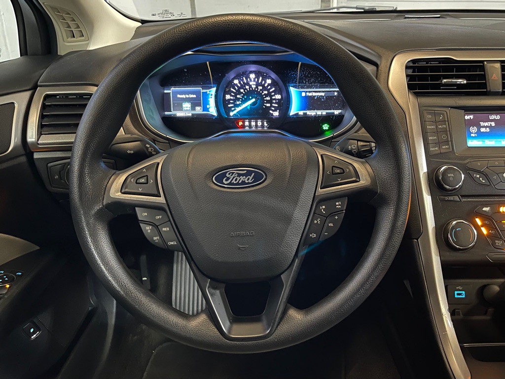 2018 Ford Fusion Image 12