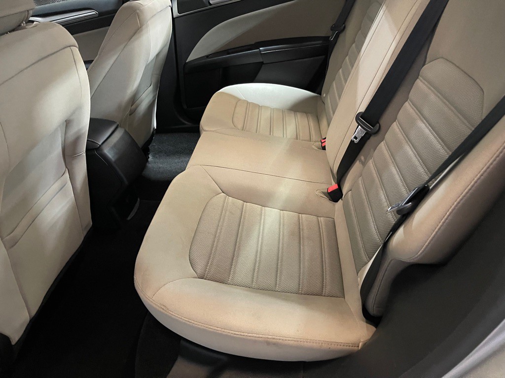 2018 Ford Fusion Image 18