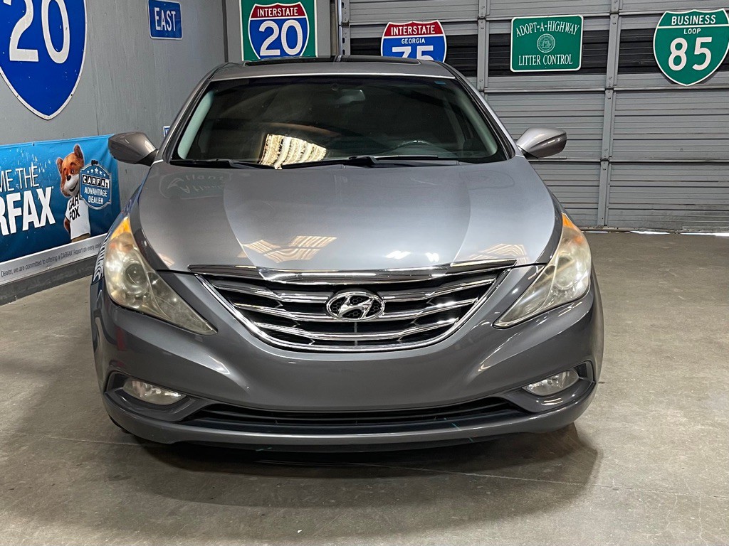 2012 Hyundai Sonata Image 2