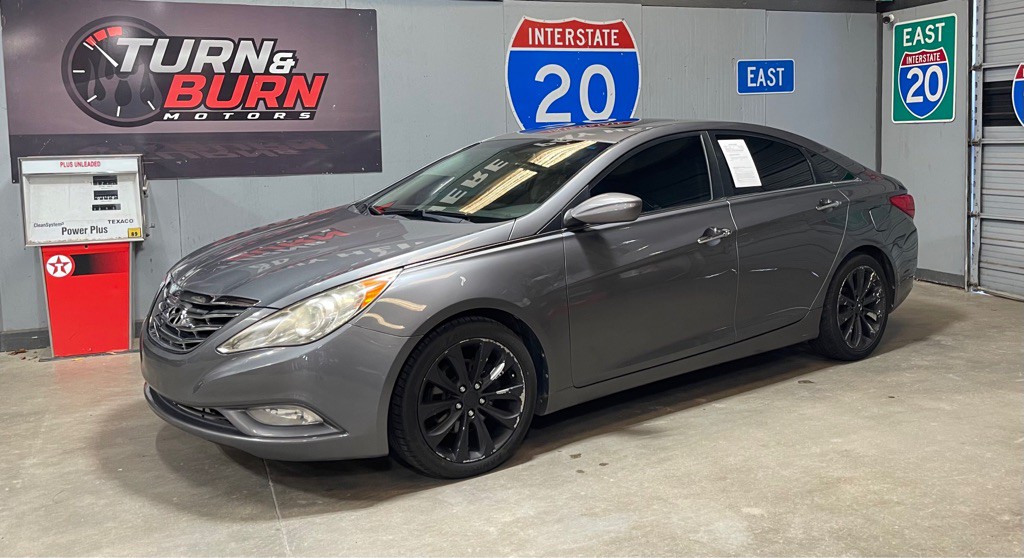 2012 Hyundai Sonata Image 3