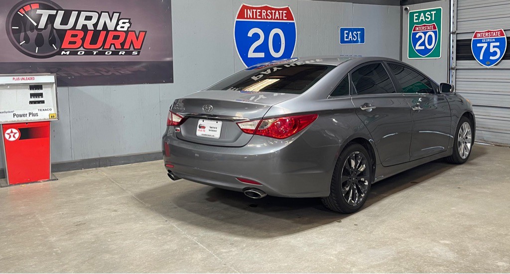 2012 Hyundai Sonata Image 4