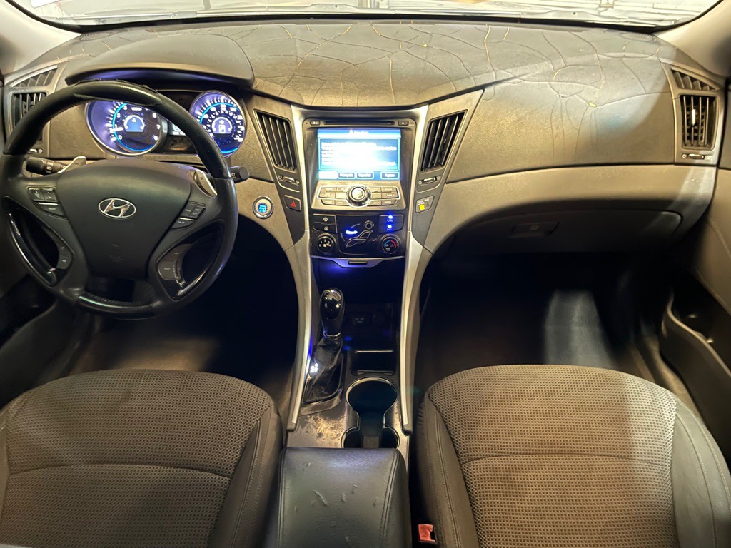 2012 Hyundai Sonata Image 15