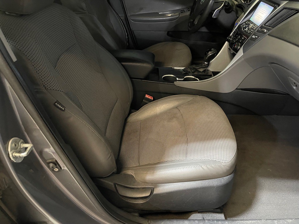 2012 Hyundai Sonata Image 17