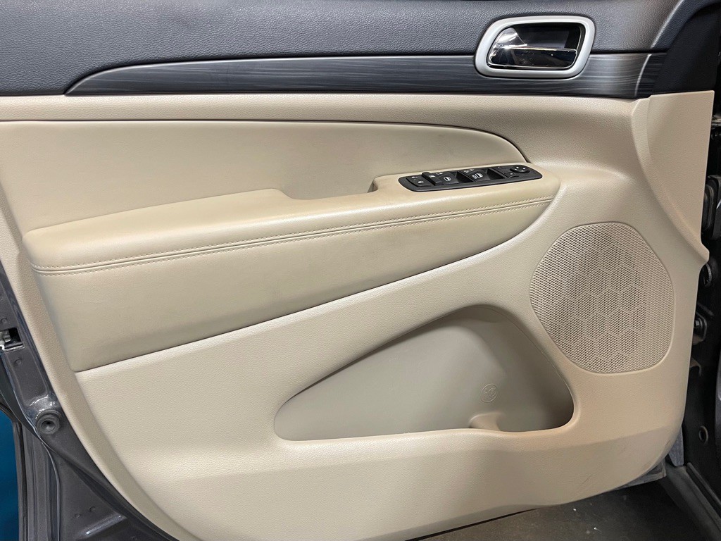 2021 Jeep Grand Cherokee Image 9