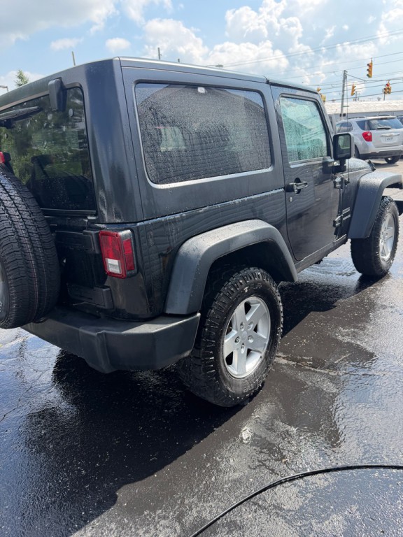 2012 Jeep Wrangler Image 3