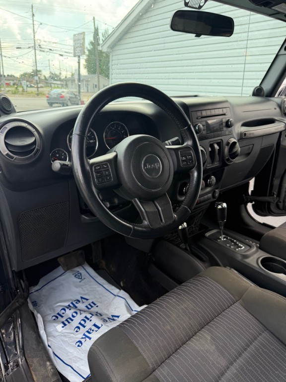 2012 Jeep Wrangler Image 7