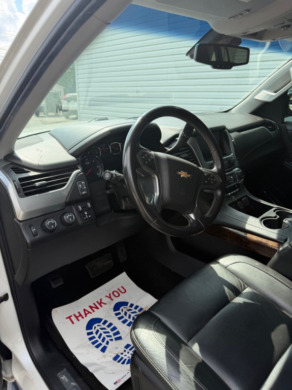 2018 Chevrolet Suburban Image 4
