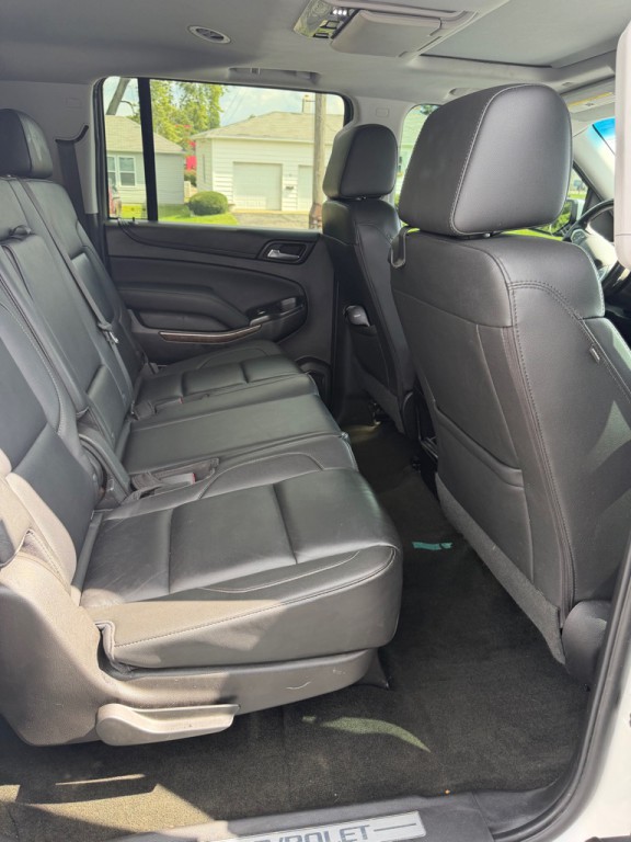 2018 Chevrolet Suburban Image 6