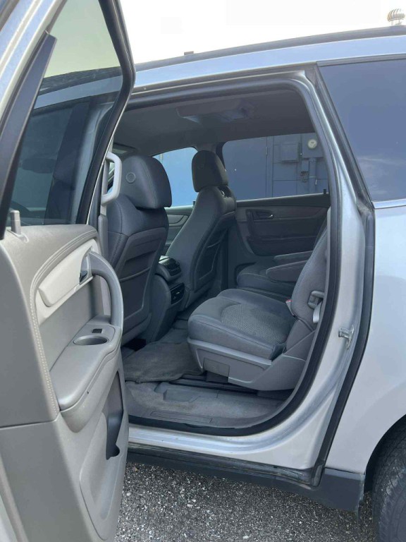 2013 Chevrolet Traverse Image 11